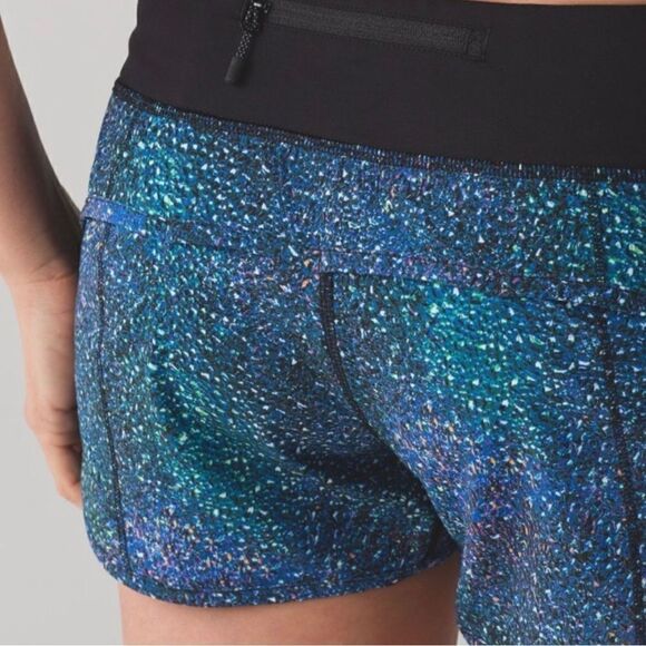 Mermaids 🧜♀️ Lululemon Speed Shorts Strive Multi Mermaid C34 - Picture 1 of 2